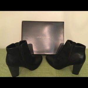Ann Taylor short heel boots